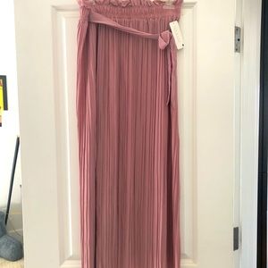 Beautiful Mauve Pleated Skirt, L